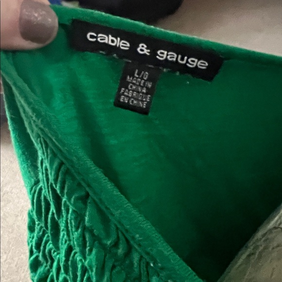 #52 Cable & Gauge Vibrant Green Blouse size Large tops - Picture 4 of 6